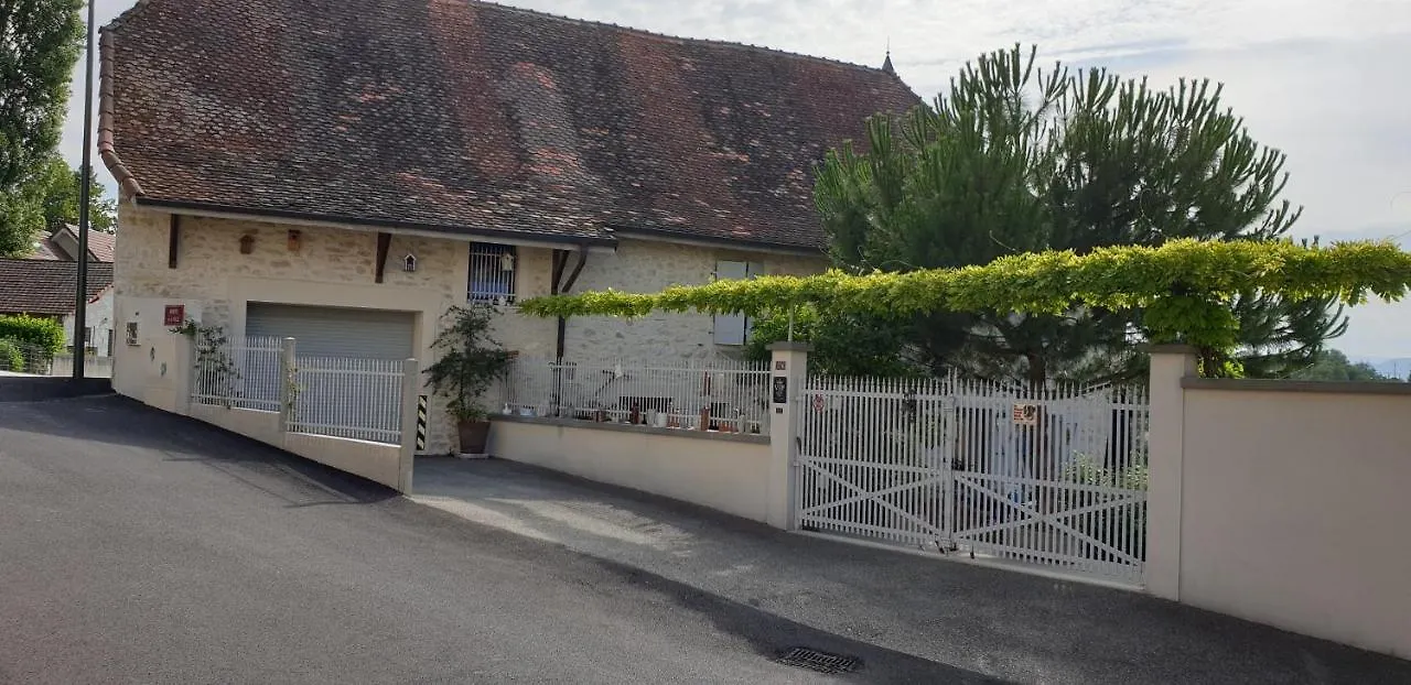 Le Nichoir Apartment Creys-et-Pusigneu Homestay