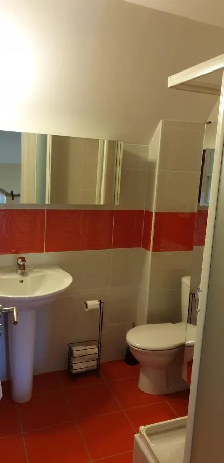 Le Nichoir Apartment Creys-et-Pusigneu 0*,